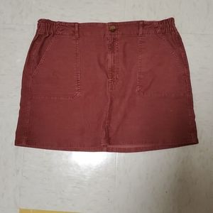 American Eagle skirt size 16 short